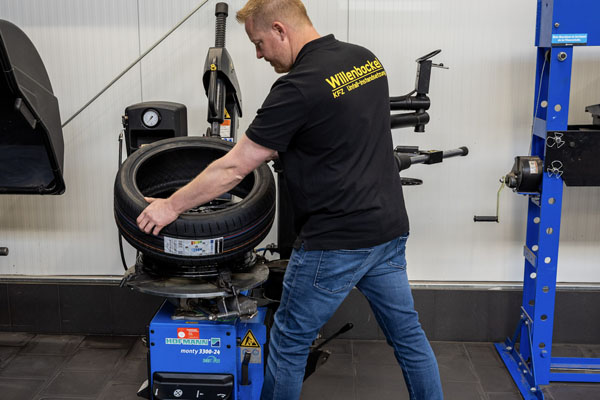 KFZ-Werkstatt Lüneburg Reifenservice